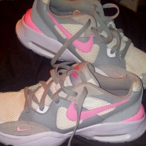 Women's Nike air shoes